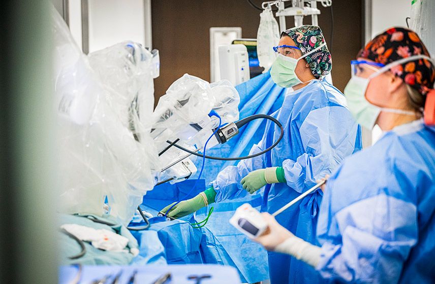 Cleveland Clinic London doctors during a robotic assisted surgery.